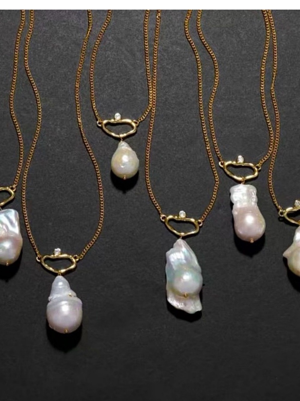 ALEXIS Bittar • Baroque Iridescent Pearl Charm Pendant - Necklace